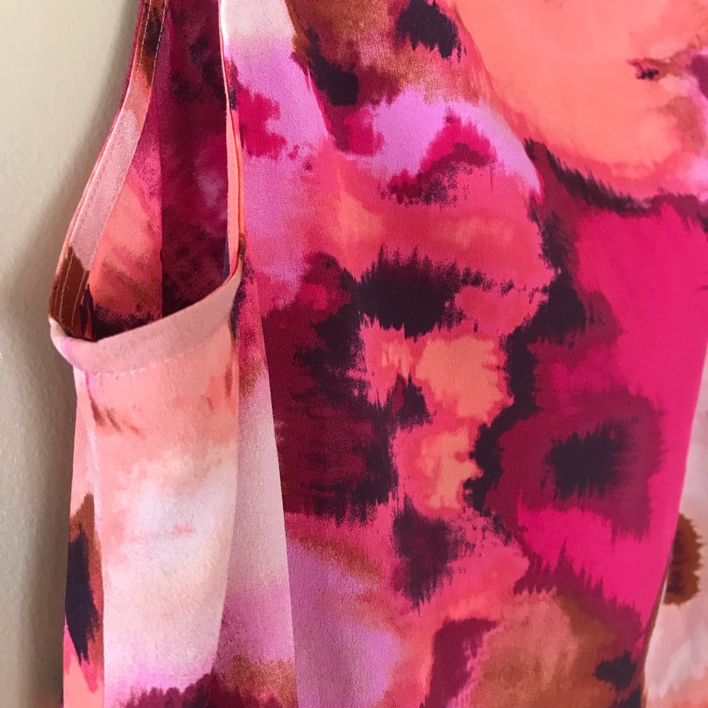 Ann Taylor Loft asymmetrical floral blouse, Size Small - Picture 5 of 7